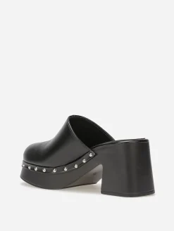 Sale La Modeuse Sabots à talon et clous Noir