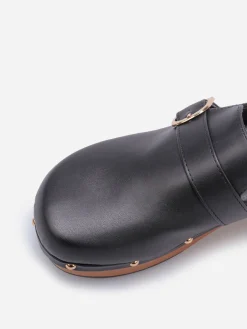 Sale La Modeuse Sabots cloutés en simili Noir