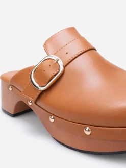 New La Modeuse Sabots cloutés en simili Camel