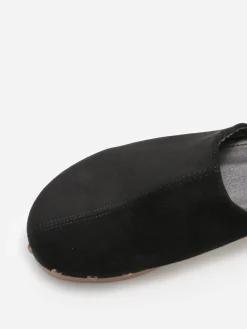 Online La Modeuse Sabots cloutés en suédine Noir