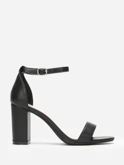 Clearance La Modeuse Sandales à bride et talon carrés Noir