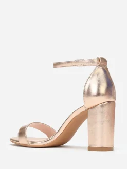 La Modeuse Sandales à bride et talon carrés Dorérose
