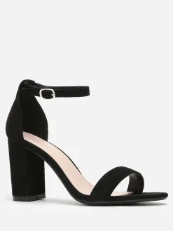 Outlet La Modeuse Sandales à brides et talon carré Noir