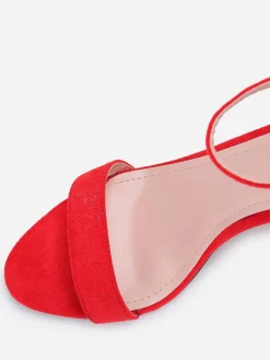 Discount La Modeuse Sandales à brides et talon carré Rouge