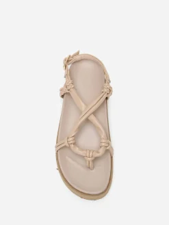 Sale La Modeuse Sandales à brides matelassées et tressées Beige