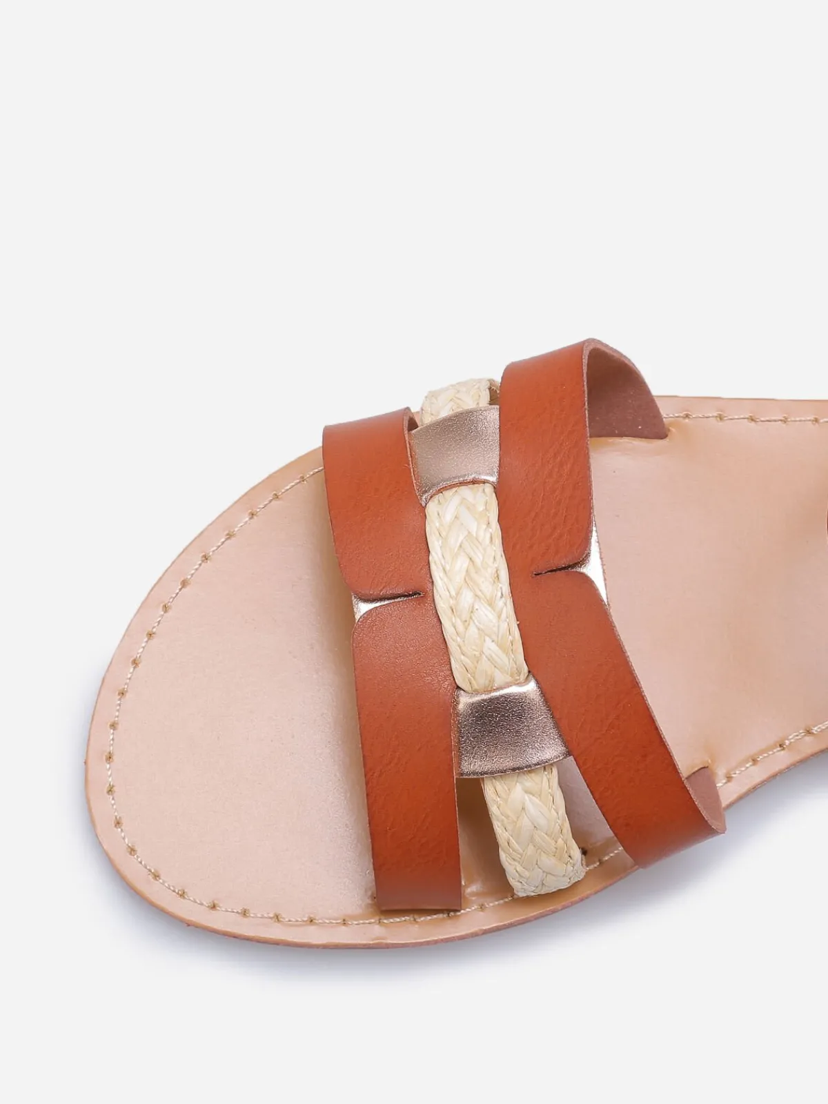 Online La Modeuse Sandales à brides multi-matières entrecroisées Camel