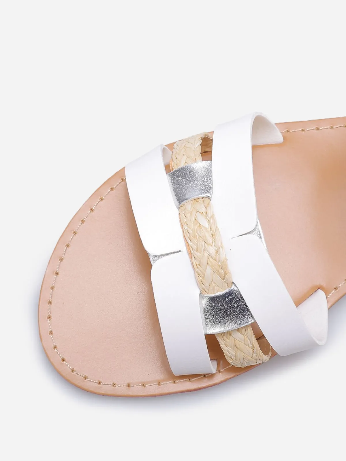 Outlet La Modeuse Sandales à brides multi-matières entrecroisées Blanc