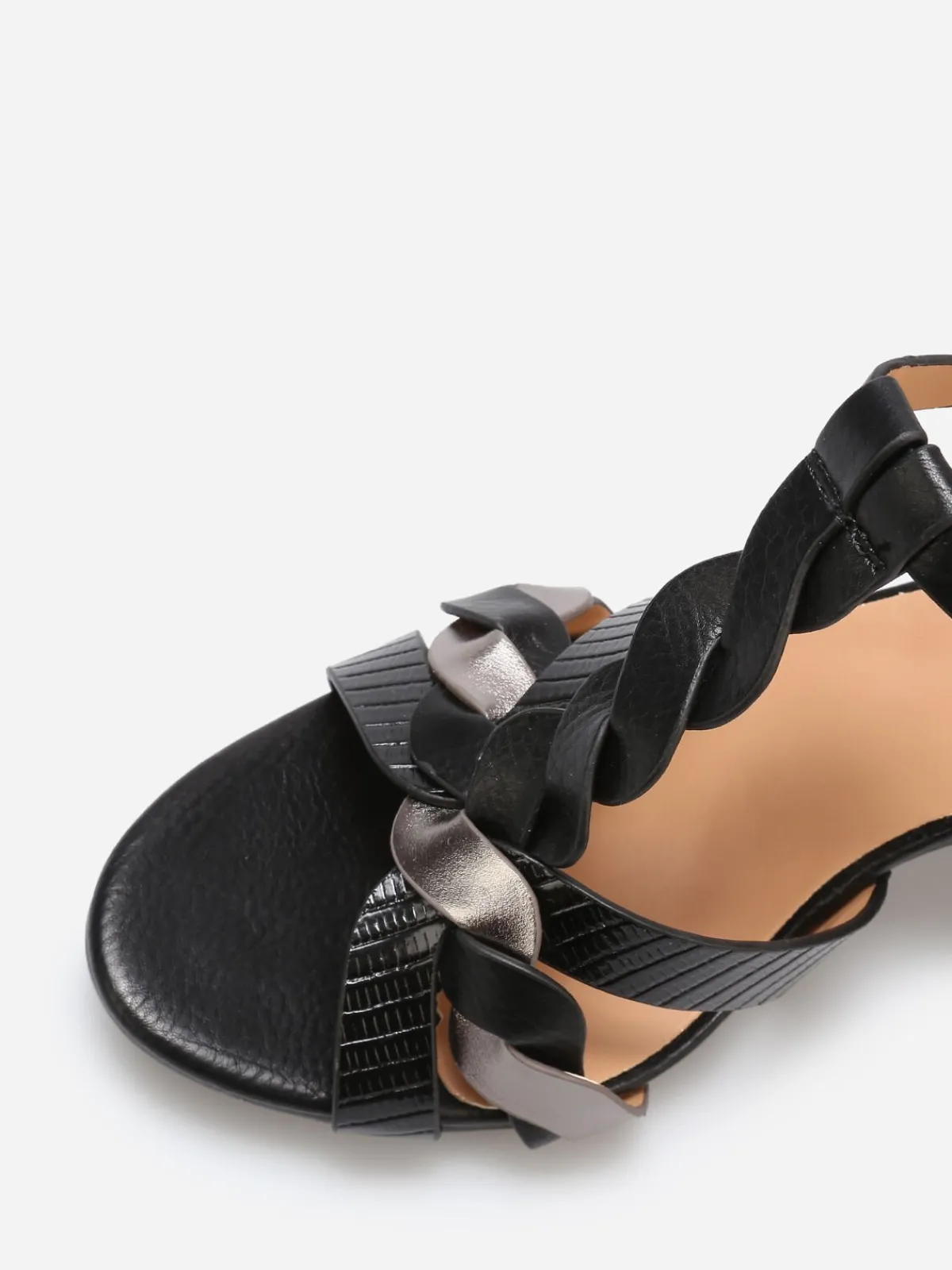 La Modeuse Sandales à brides tressées en T Noir