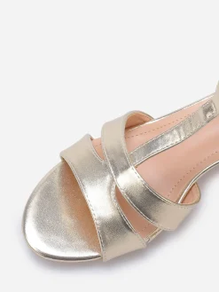 Outlet La Modeuse Sandales à doubles brides grandes tailles Doré