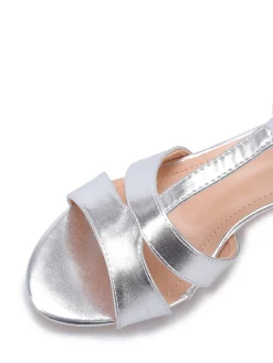 Online La Modeuse Sandales à doubles brides grandes tailles Argenté