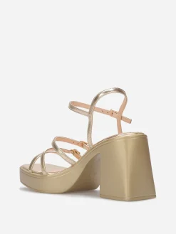 Outlet La Modeuse Sandales à fines brides et plateforme Doré