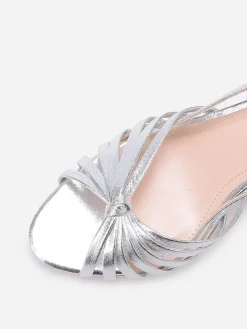 New La Modeuse Sandales à fines brides nouées Argenté