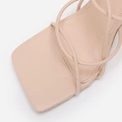 New La Modeuse Sandales à lanières croisées et bout carré Beige