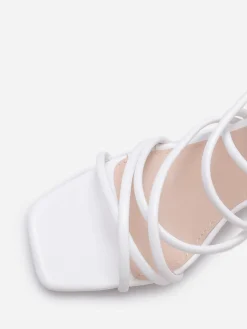 Hot La Modeuse Sandales à multiples brides croisées Blanc