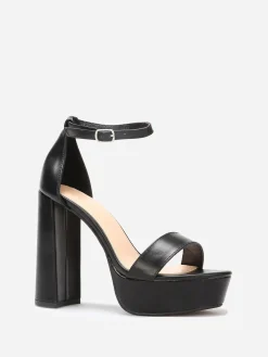 Online La Modeuse Sandales à plateforme et talon haut Noir