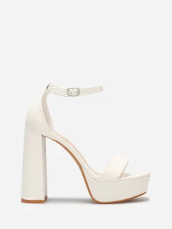 Hot La Modeuse Sandales à plateforme et talon haut Blanc