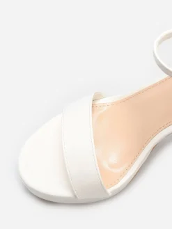 Hot La Modeuse Sandales à plateforme et talon haut Blanc