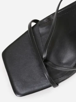 Discount La Modeuse Sandales à talon bobine et bout carré Noir