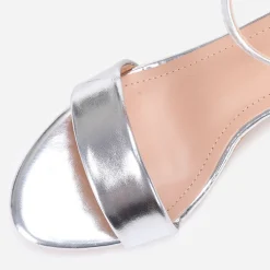 Online La Modeuse Sandales à talon carré arrondi grandes tailles Argenté