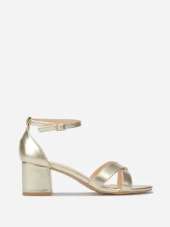 Sale La Modeuse Sandales à talon et brides croisées Doré