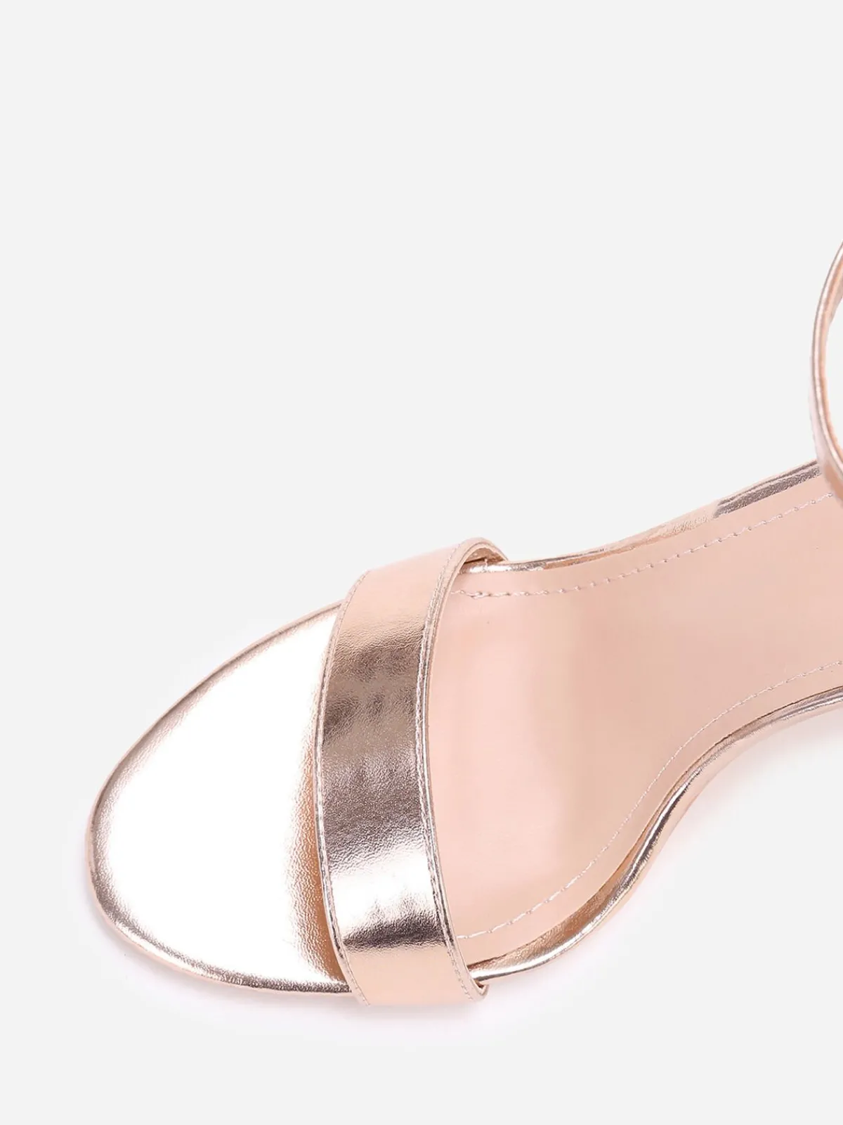 La Modeuse Sandales à talon et double brides Dorérose