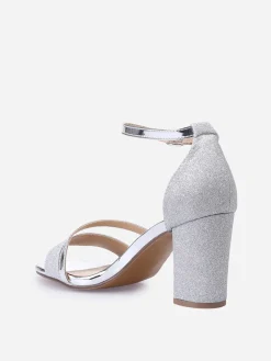 New La Modeuse Sandales à talon scintillantes avec brides vernies Argenté