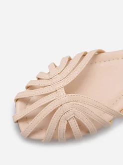 La Modeuse Sandales ajourées à fines brides Beige