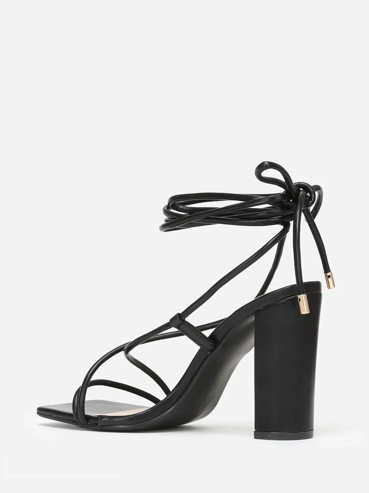 Online La Modeuse Sandales avec laçage à bout carré Noir