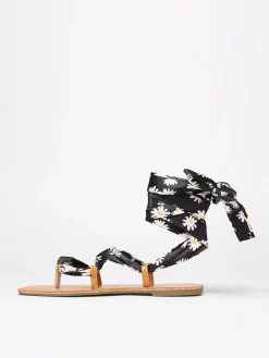 Sale La Modeuse Sandales avec ruban fleuri à nouer Noir