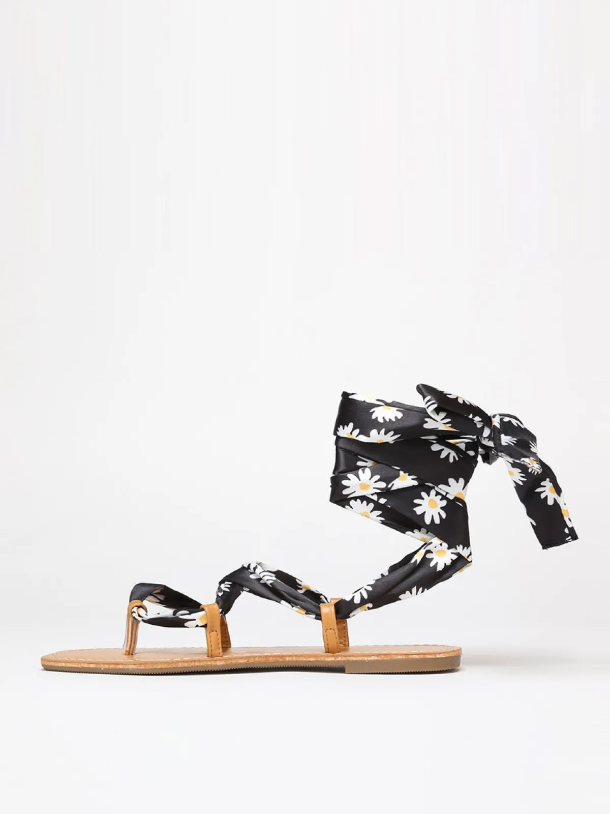 Sale La Modeuse Sandales avec ruban fleuri à nouer Noir