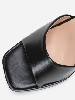 Online La Modeuse Sandales babies à talon trapèze Noir