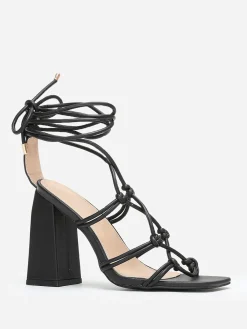 Hot La Modeuse Sandales carrées à fines lanières Noir