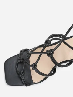 Hot La Modeuse Sandales carrées à fines lanières Noir