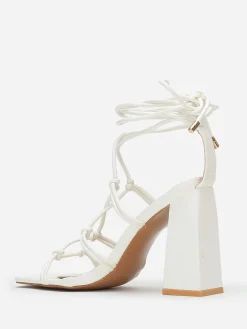 Discount La Modeuse Sandales carrées à fines lanières Blanc
