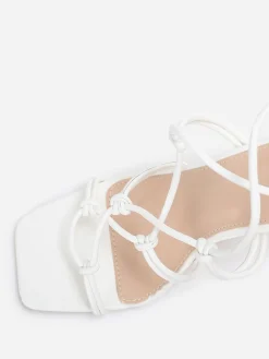 Discount La Modeuse Sandales carrées à fines lanières Blanc