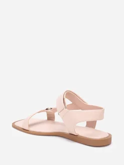Sale La Modeuse Sandales carrées plates à scratch Beige