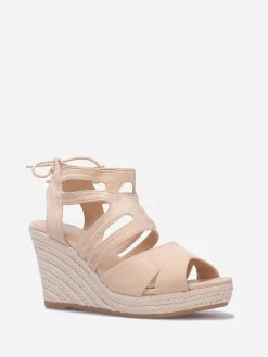 Hot La Modeuse Sandales compensées à bride ajourée Beige
