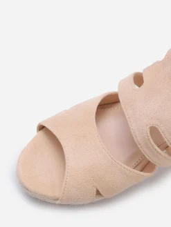 Hot La Modeuse Sandales compensées à bride ajourée Beige