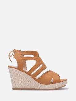 Online La Modeuse Sandales compensées à bride ajourée Camel