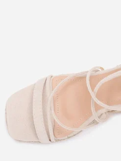 Discount La Modeuse Sandales compensées à lacets Beige