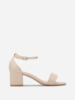 Hot La Modeuse Sandales en simili à petit talon carré Beige