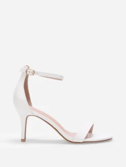 Online La Modeuse Sandales en simili à talon aiguille Blanc