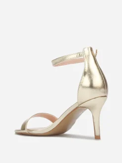 Online La Modeuse Sandales en simili à talon aiguille Doré