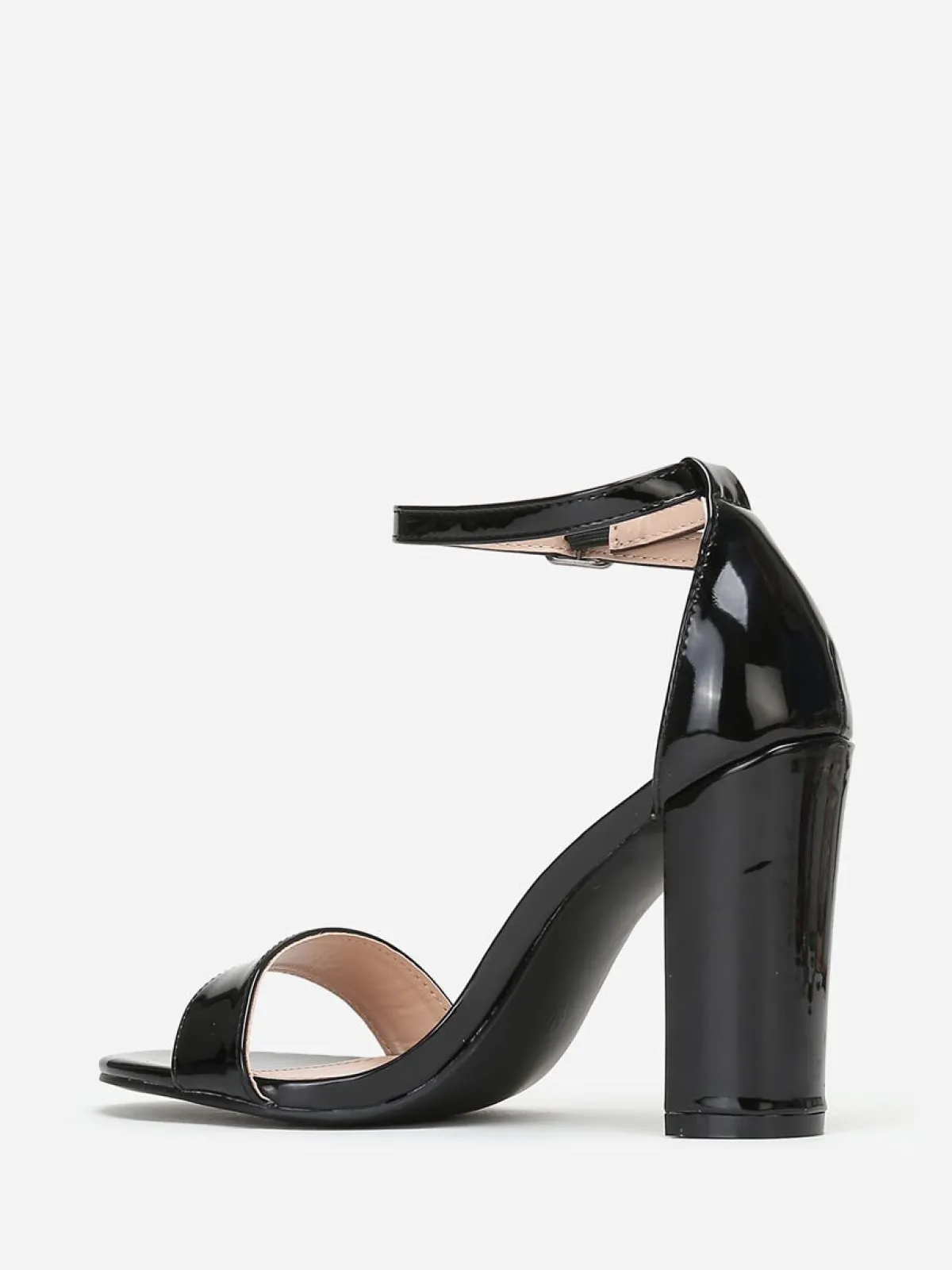 Sale La Modeuse Sandales en simili verni à talon carré Noir