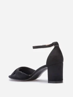 Clearance La Modeuse Sandales en suédine à bride effet nouée Noir