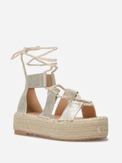 New La Modeuse Sandales en suédine à cordon torsadé Doré