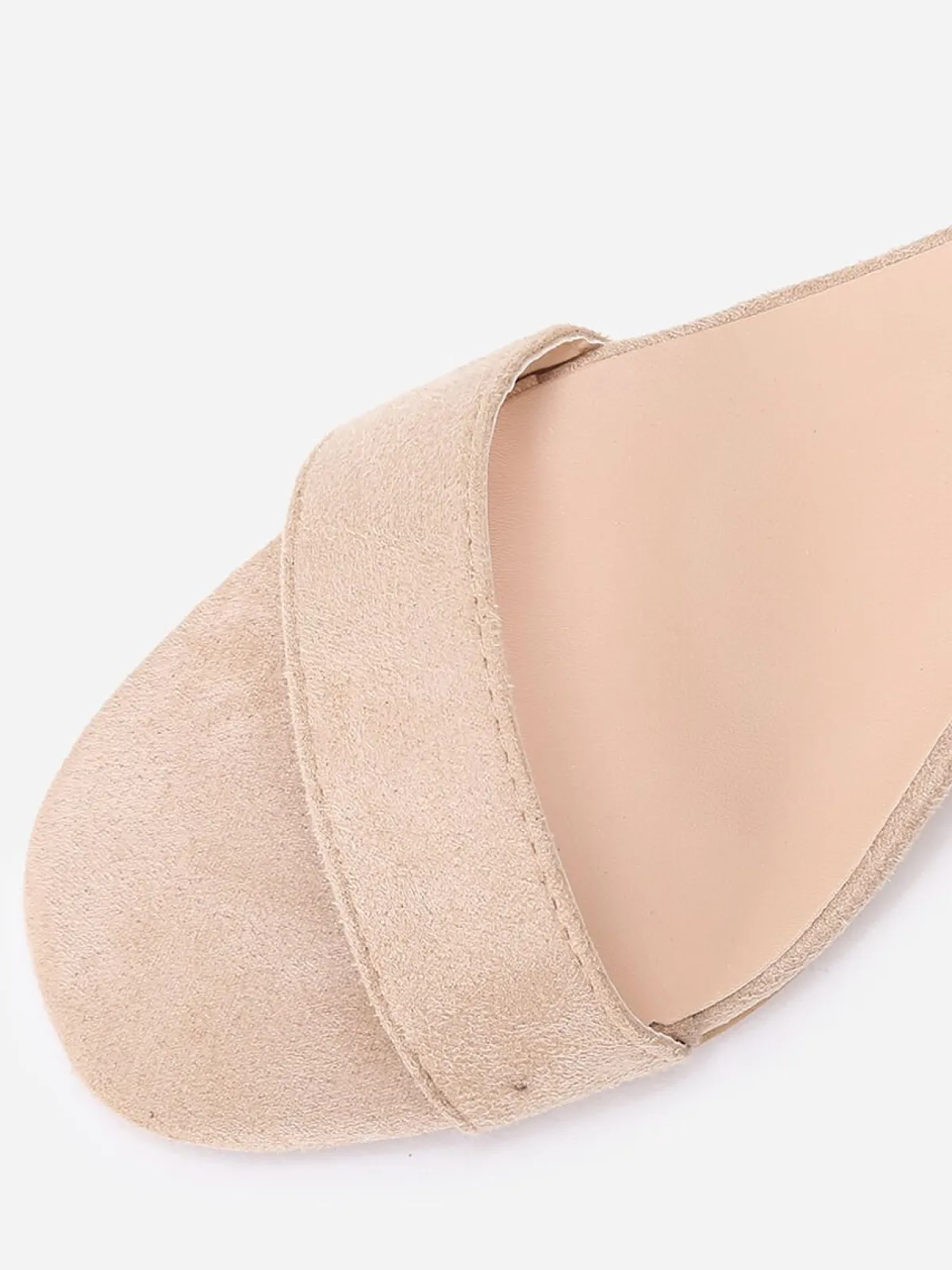 Online La Modeuse Sandales en suédine à petit talon Beige