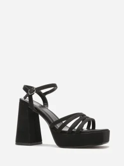 Sale La Modeuse Sandales mates à fines brides Noir