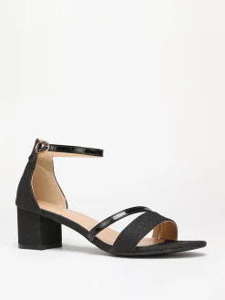 Sale La Modeuse Sandales pailletées et vernies grandes tailles Noir