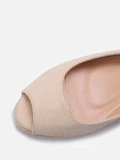 Discount La Modeuse Sandales peep toes compensées Beige
